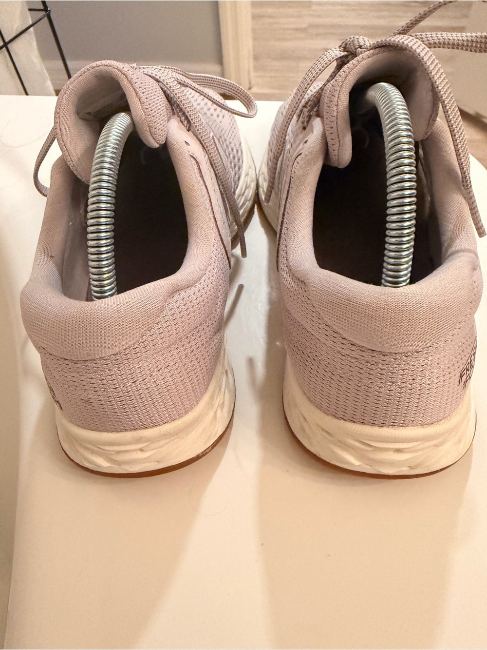 New Balance Women's Running Sneakers - Light Mauve size 7 - Picture 6 of 7
